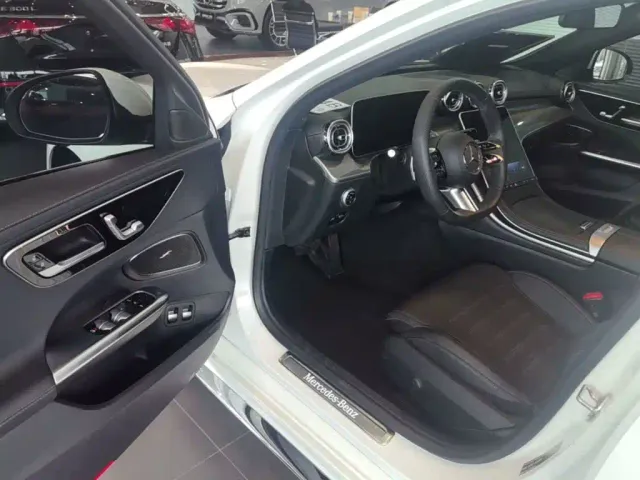 Mercedes-Benz C-Class — Фото автомобиля 20