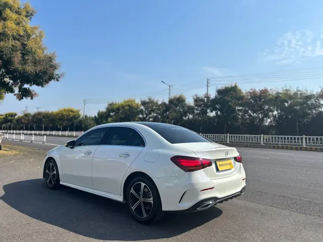 Mercedes-Benz A-Class — Фото автомобиля 3