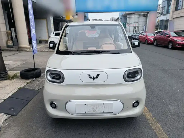 Wuling Hongguang Mini EV — Фото автомобиля 2