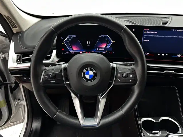 BMW X1 — Фото автомобиля 17
