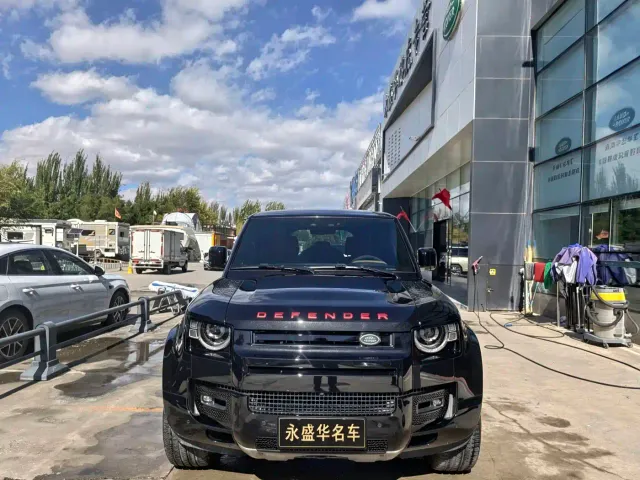 Фотография автомобиля — Land Rover Defender
