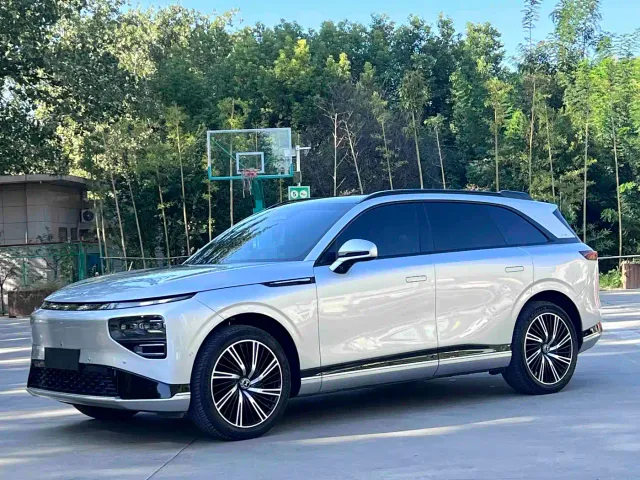 Фотография автомобиля — Xpeng G9