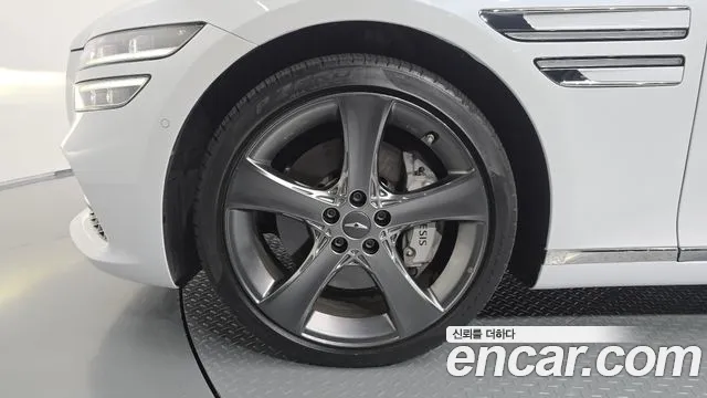 Genesis G80 RG3 — Фото автомобиля 5