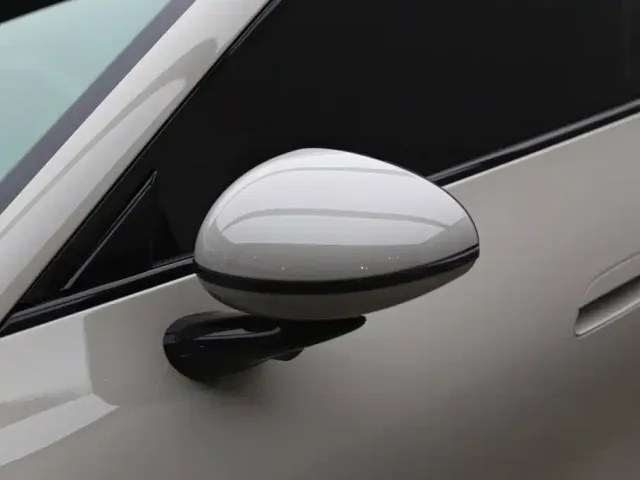 Xiaomi SU7 — Фото автомобиля 27