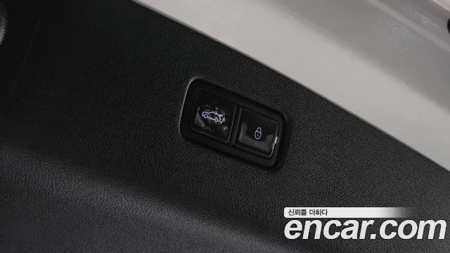 Genesis GV70 — Фото автомобиля 20