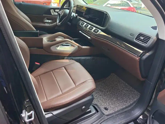 Mercedes-Benz GLE-Class — Фото автомобиля 8