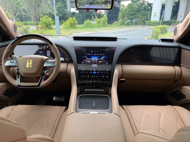BYD U8L — Фото автомобиля 11