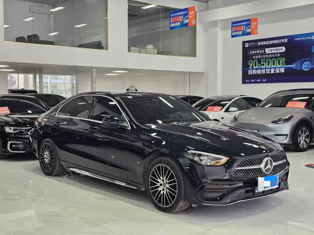 Mercedes-Benz C-Class — Фото автомобиля 3