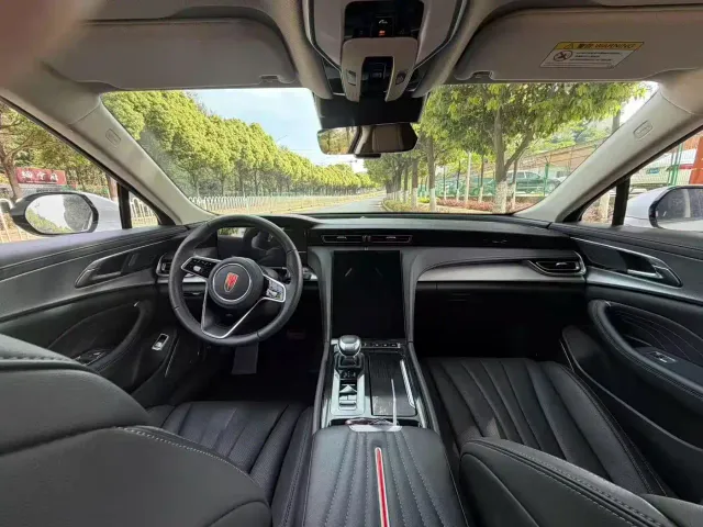 Hongqi H5 — Фото автомобиля 6
