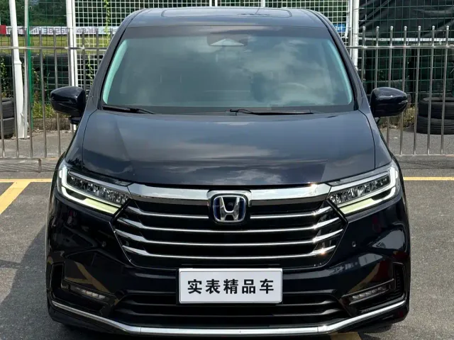 Honda Odyssey — Фото автомобиля 2