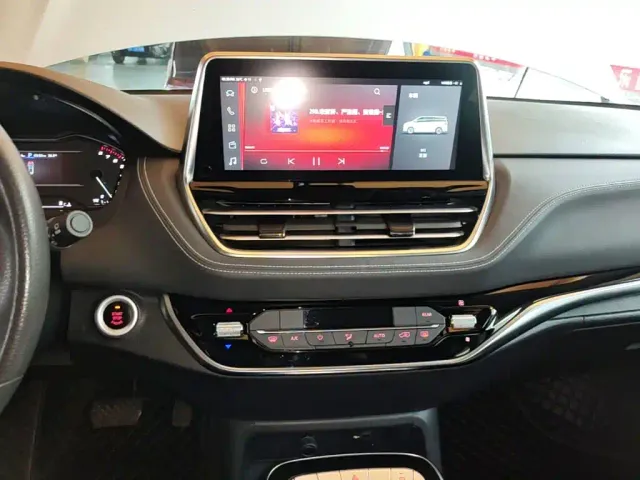 Maxus G20 — Фото автомобиля 12