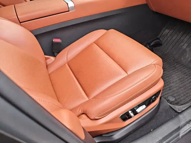 Li Auto L7 — Фото автомобиля 24