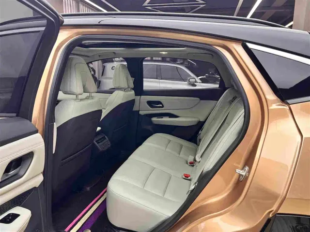 Nissan Ariya — Фото автомобиля 10