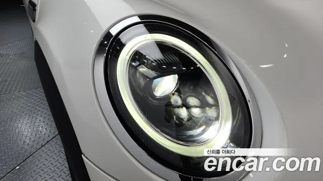 Mini Cooper Cooper 5 дверей Classic — Фото автомобиля 21