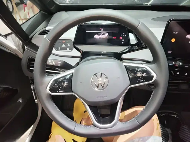 Volkswagen ID.3 — Фото автомобиля 10