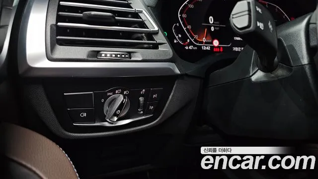 BMW X4 xDrive20i M Sport Pro — Фото автомобиля 16