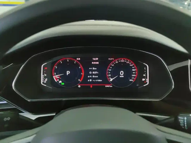 Volkswagen Passat — Фото автомобиля 14