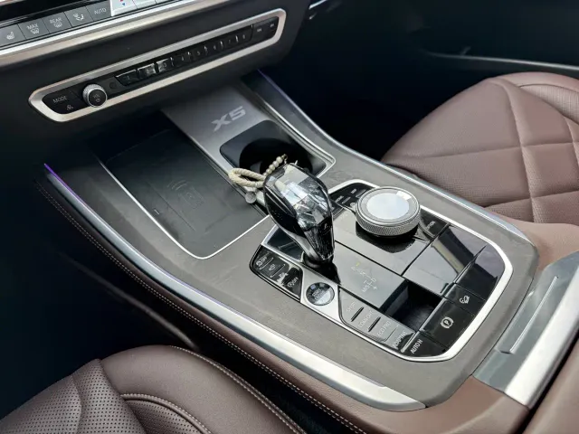 BMW X5 — Фото автомобиля 16