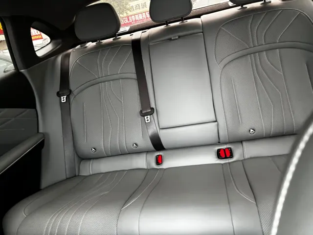 Geely Galaxy E8 — Фото автомобиля 6