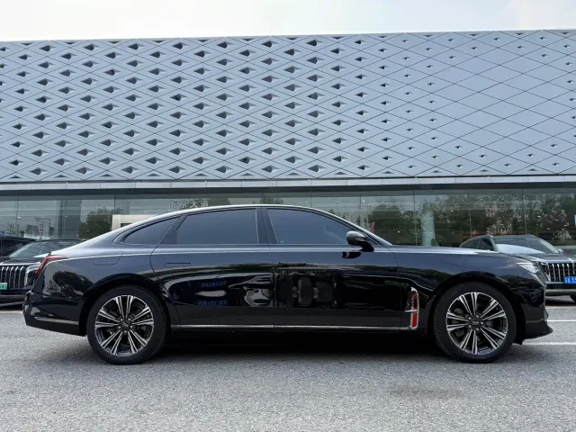 Hongqi H9 — Фото автомобиля 4