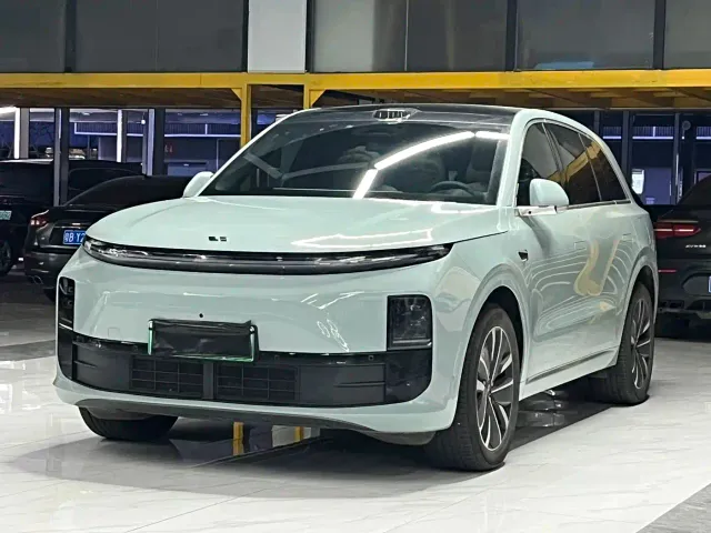 Фотография автомобиля — Li Auto L6