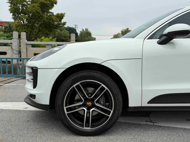 Porsche Macan — Фото автомобиля 20