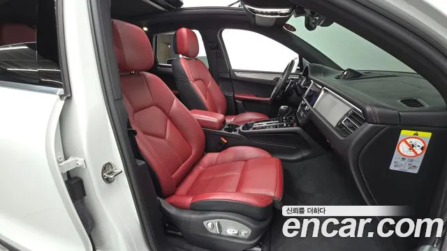 Porsche Macan — Фото автомобиля 16
