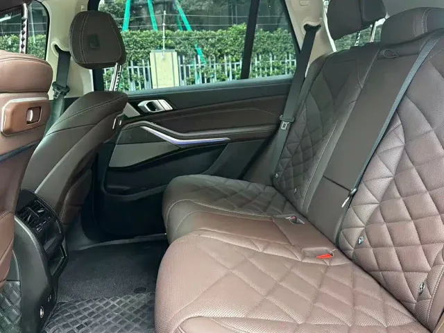BMW X5 — Фото автомобиля 9