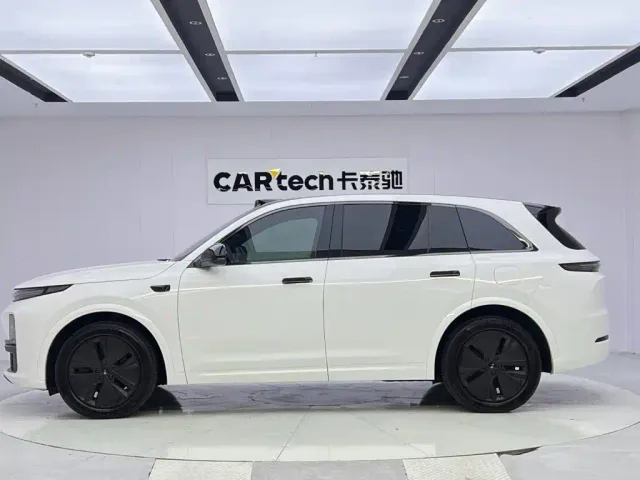 Li Auto L7 — Фото автомобиля 2