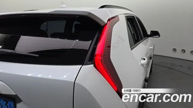Kia Niro New — Фото автомобиля 8