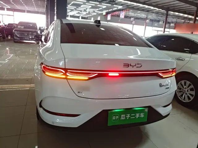 BYD Qin PLUS — Фото автомобиля 5