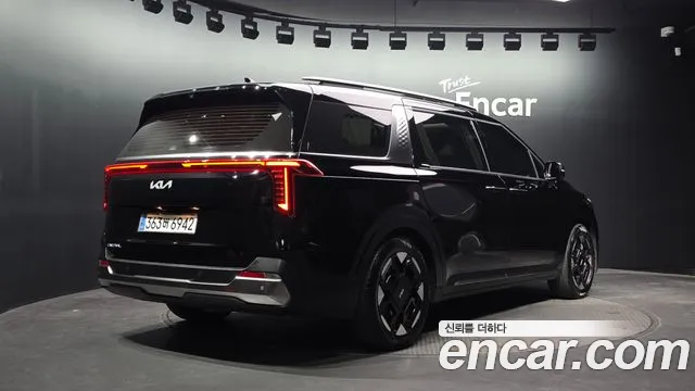 Kia Carnival 4th Gen — Фото автомобиля 2