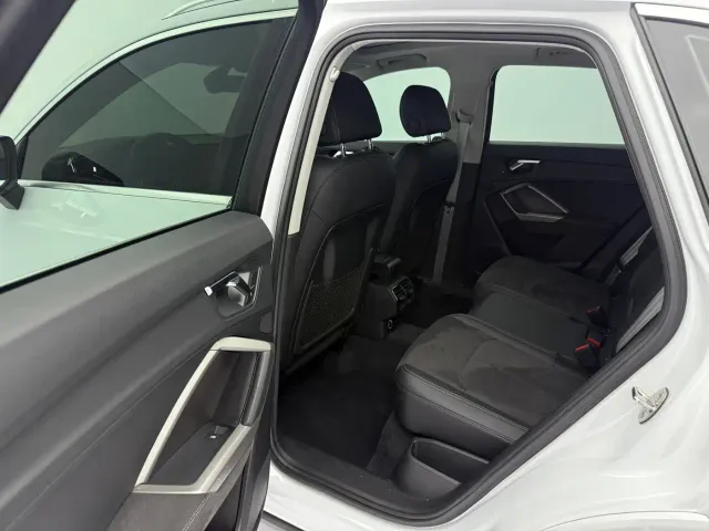 Audi Q3 — Фото автомобиля 15