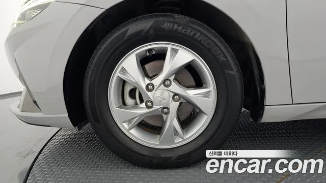 Hyundai Avante CN7 — Фото автомобиля 5