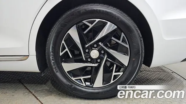 Hyundai Grandeur (New) Hybrid — Фото автомобиля 6