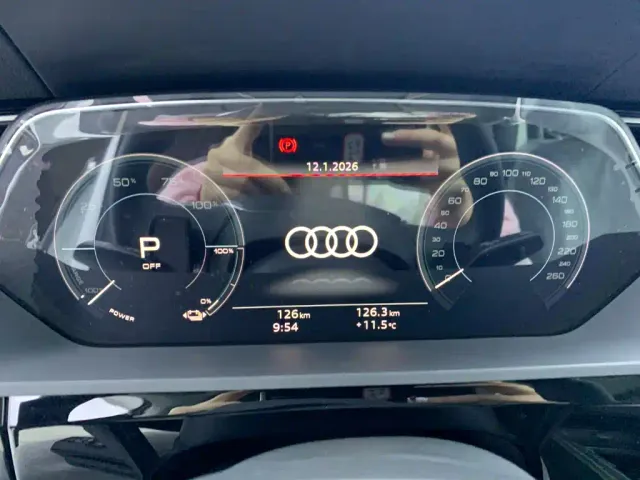 Audi e-tron — Фото автомобиля 19