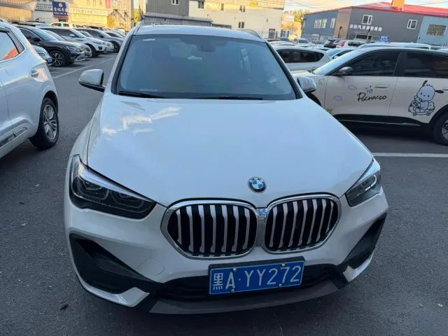 BMW X1 — Фото автомобиля 2