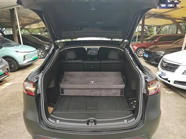 Tesla Model Y 2022 Facelift Rear-Wheel Drive Version — Фото автомобиля 18
