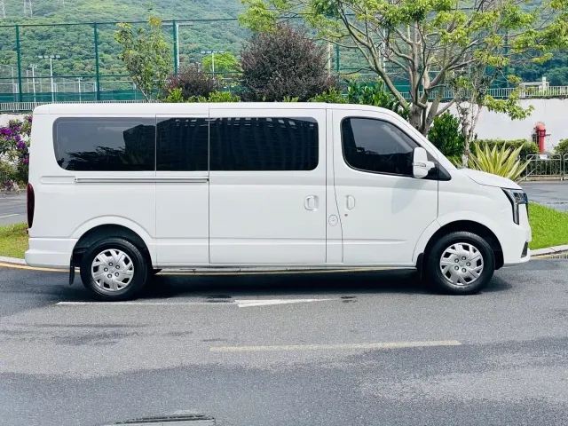 Maxus Xintu V80 — Фото автомобиля 6