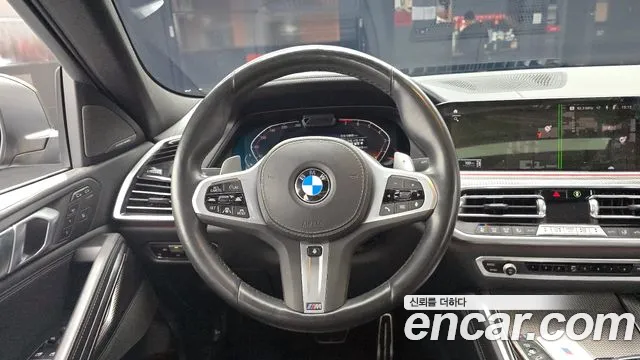 BMW X6 xDrive40i M Sport — Фото автомобиля 13