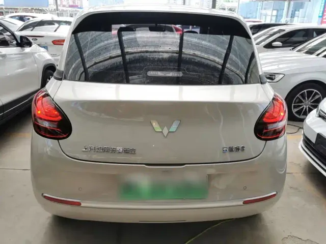 Wuling Bingo — Фото автомобиля 5