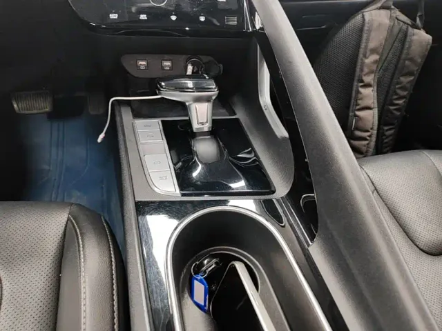 Hyundai Elantra — Фото автомобиля 13