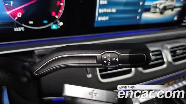 Mercedes-Benz GLE-Class — Фото автомобиля 9