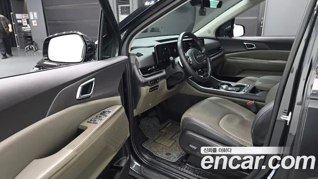Kia Carnival 4th Gen — Фото автомобиля 15