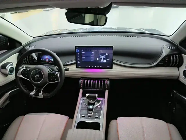 BYD Yuan PLUS — Фото автомобиля 12