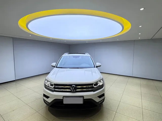 Volkswagen Tharu — Фото автомобиля 2