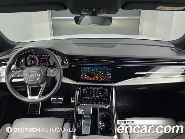 Audi Q8 55 TFSI quattro Premium — Фото автомобиля 7