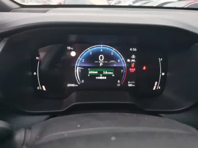Toyota Corolla Cross — Фото автомобиля 11