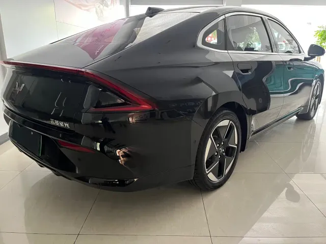 Wuling Starlight — Фото автомобиля 5
