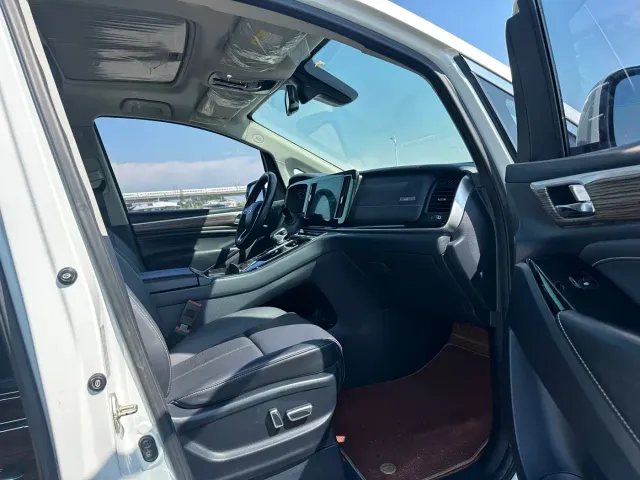 GAC Trumpchi M8 — Фото автомобиля 14